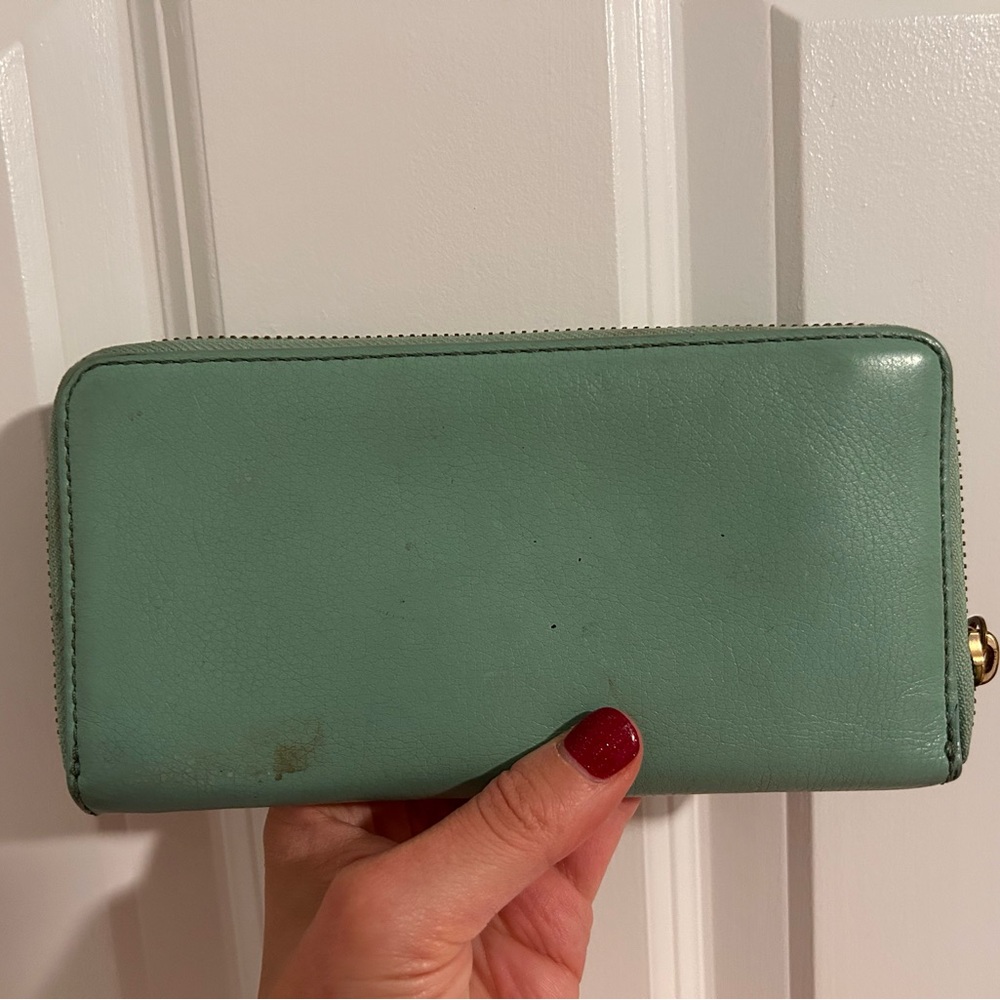 Marc Jacobs Contiental Wallet - Picture 2 of 3